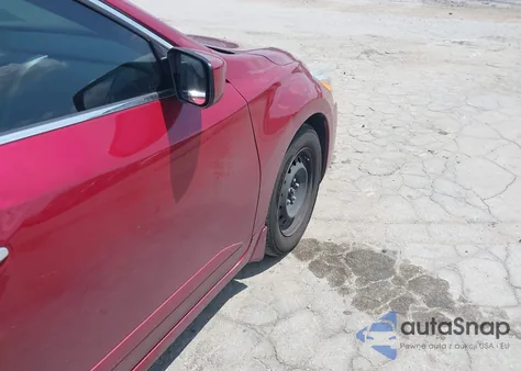 2015 Nissan Altima 2.5 S из США, поврежденный, VIN 1N4AL3AP8FC441493